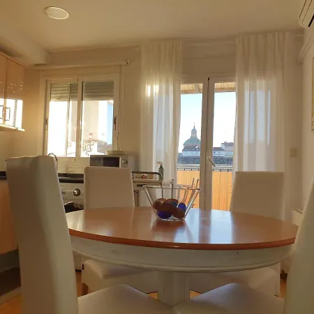 Atico Muy Luminoso Con Parking, * Σαραγόσα