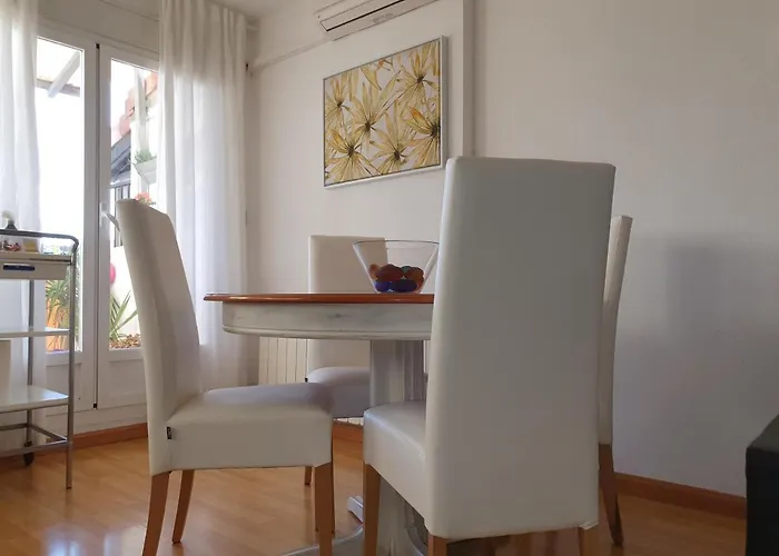 Atico Muy Luminoso Con Parking, Apartman