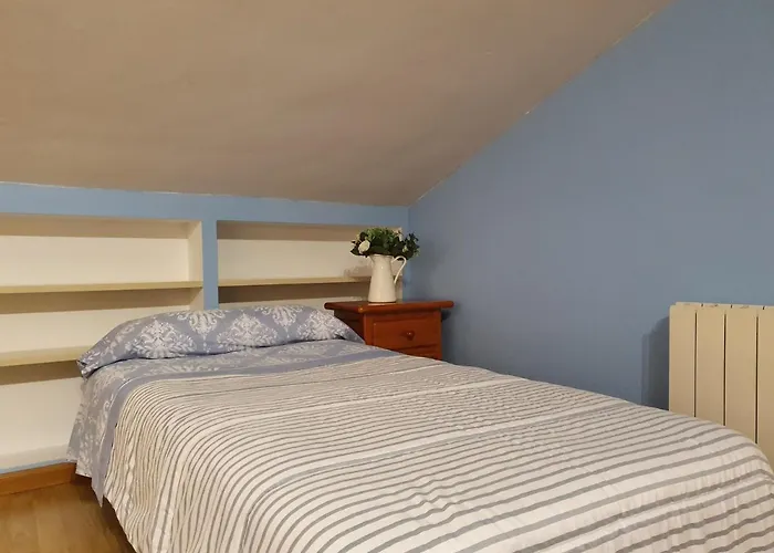 Atico Muy Luminoso Con Parking, *