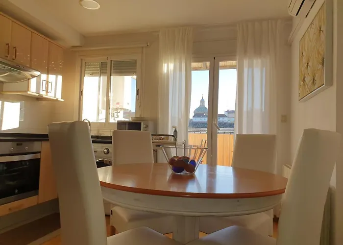 Atico Muy Luminoso Con Parking, * Saragossa